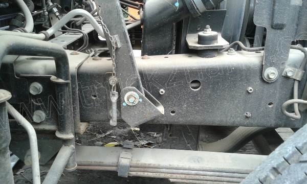 รถบรรทุก 6 ล้อตู้ 5 บาน ISUZU รุ่น NPR(EURO3)