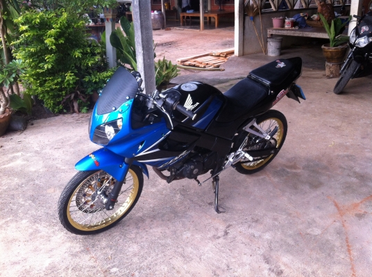 ขาย cbr 150 cc ปี 52 พร้อมเล่มทะเบียนโอน