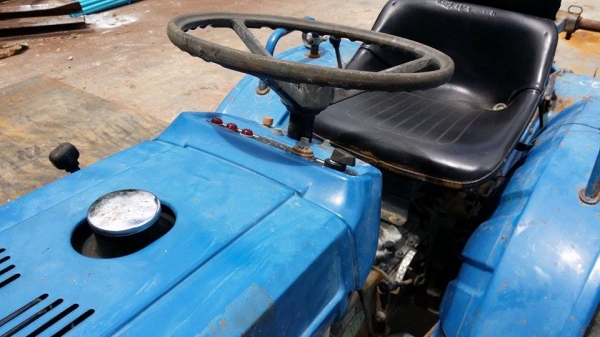 รถไถพรวนดินนั่งขับ  ISEKI 13 แรง  เก่าญี่ปุ่น สภาพพร้อมใช้งาน  เครื่องยนต์แรงและติดง่าย คุณภาพดี