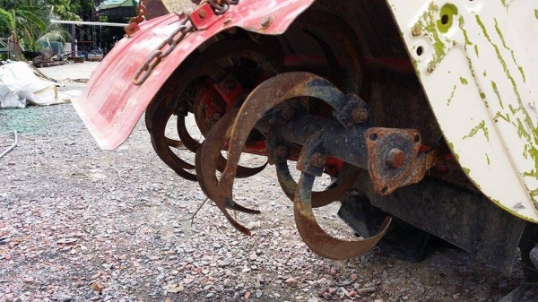 รถไถพรวนดินนั่งขับ  YANMAR  13 แรง  เก่าญี่ปุ่น สภาพพร้อมใช้งาน  เครื่องยนต์แรงและติดง่าย คุณภาพดี