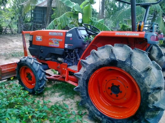 ขายแทรคเตอร์คูโบต้า L4508 DI ใบมีดดันดินผาล6ตราช้างพร้อมใช้งานครับ ขายแทรคเตอร์คูโบต้า L4508 DI ใบมีดดันดินผาล6ตราช้างพร้อมใช้งานครับ