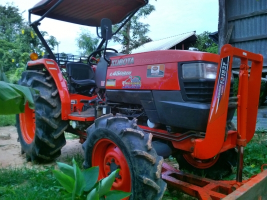 ขายแทรคเตอร์คูโบต้า L4508 DI ใบมีดดันดินผาล6ตราช้างพร้อมใช้งานครับ ขายแทรคเตอร์คูโบต้า L4508 DI ใบมีดดันดินผาล6ตราช้างพร้อมใช้งานครับ