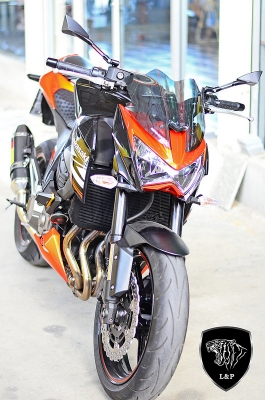&times;&ordm;&deg;&rdquo;&tilde;`&rdquo;&deg;&ordm;&times;กระจกปลายแฮนด์ L&amp;P ท่อ Z800 เคฟราแท้ ทรง AKRAPOVIC 8500 ทั้งชุดพร้อมคอ กระจกทรง ZRM 900