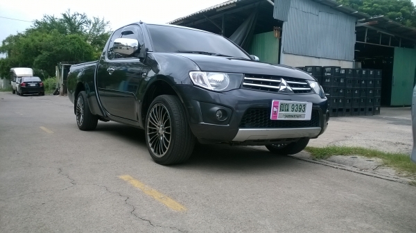 ขายแม็ค18 5รู ยางใหม่พึ่งไส่มา deeston ปี14 สวยๆใช้ได้นานๆเลย ขาย 25000 ติดต่อ คุณ กฤษดา 087-1691151 ขายแม็ค18 5รู ยางใหม่พึ่งไส่มา deeston ปี14 สวยๆใช้ได้นานๆเลย ขาย 25000 ติดต่อ คุณ กฤษดา 087-1691151