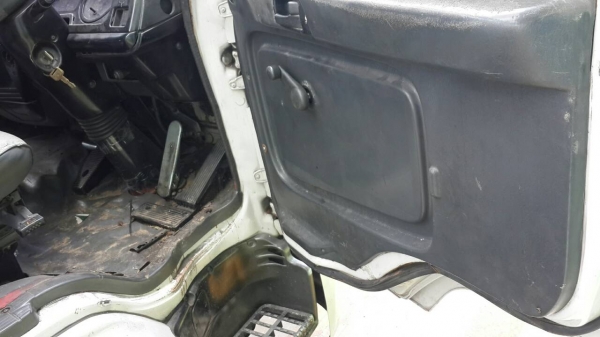 *ราคา 799,000* รถห้างแท้ ISUZU FTR Deca195 ปี44 กระบะเหล็ก ยาว 7.20 เมตร สีสวยทั้งหัวและกระบะ เครื่องแน่น ช่วงล่างดี