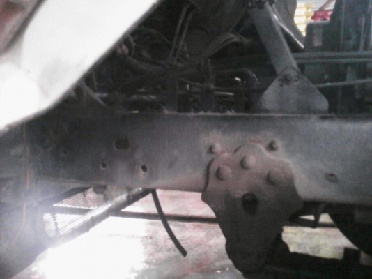 ขายรถ6ล้อตู้เปียก HINO FC2WEKA เครื่อง 120 แรงม้า สนใจโทร 081-9701072