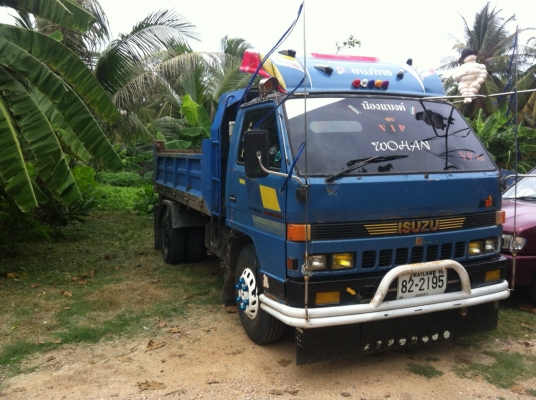 6ล้อดั้มพ์ ISUZU NPR115แรงม้า รถห้างแท้ เฟืองท้าย145 สภาพสวย พร้อมใช้งาน รถใช้งานอยู่ เล่มพร้อม ราคาต่อรองได้ 087-2976734