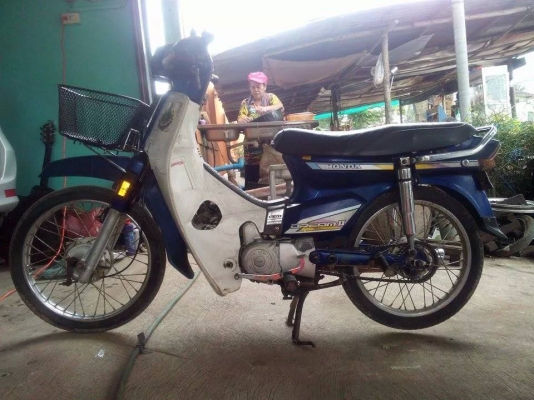 ขายดรีมคุรุสตาร์ทมือทะเบียนโอน10800บาท0897074784พิดโลก