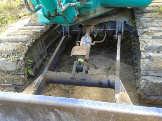 Komatsu pc45รุ่น7-1-E ตัวพิเศษ รถสวย พร้อมใช้งาน พร้อมใบมีด ซีเรียลสูง เครื่องแน่นดี ปั๊มแรง ช่วงล่างเต็ม ราคาต่อรองได้ 087-2976734