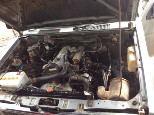 ขายรถกระบะ นิสสัน บิ๊กเอ็ม ตอนเดียว ปี93 เครื่องดีเซล LD20 เทอร์โบ เกียร์ธรรมดา ภายในเบาะหนัง แอร์เย็น ตัวถังเดิม คานหน้าเดิม ฝากกระโปรงเดิม คัสซีดามแข็งแรง เครื่องวิ่งดี เกียร์แน่น ช่วงล่างดี รถขับได้เลยครับ เอกสารพร้อม ภาษีปี 58