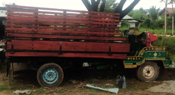 ***ขายแล้วครับขอบคุณ Truck2hand<<ถูกๆจัดให้ ร่วมสู้ด้วยกัน พี่น้องครับ !!>>ขายแต๋น4ล้อถูกๆ เครื่อง KUBOTA ET11 แรง ช่วงล่าง คัสซีหน้า5 คานหน้าเฟืองท้าย BUDDY กระบะพื้นไม้คอกไม้ 2.50ม. สภาพสวยพื้นสวยข้างดี ยางดี4เส้น รถวิ่งงานลุยงานดี สีสันสวย