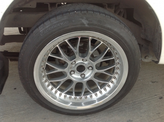 ขายล้อขอบ 18 หน้า8.5 หลัง9.5 ล้อแท้ 245/45