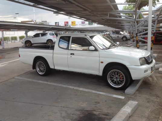 ขายล้อขอบ 18 หน้า8.5 หลัง9.5 ล้อแท้ 245/45