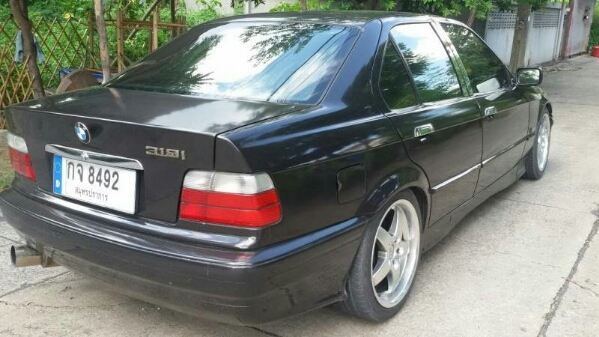 BMW 318I นกแก้ว ปี93 รถสวยขับดี ขาย 95000 บ BMW 318I นกแก้ว ปี93 รถสวยขับดี ขาย 95000 บ
