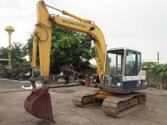 ขาย KOMATSU PC60-6 เก่านอก มีรถจัดส่งให้ ขาย KOMATSU PC60-6 เก่านอก มีรถจัดส่งให้