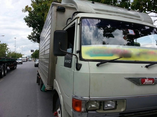 รถฮีโน่ 6 ล้อ ตู้แห้ง FC2W 120 แรงม้า. ปี 37 สนใจติดต่อ 081 - 6079515 รถฮีโน่ 6 ล้อ ตู้แห้ง FC2W 120 แรงม้า. ปี 37 สนใจติดต่อ 081 - 6079515