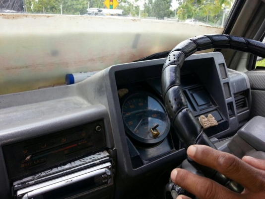 รถฮีโน่ 6 ล้อ ตู้แห้ง FC2W 120 แรงม้า. ปี 37 สนใจติดต่อ 081 - 6079515 รถฮีโน่ 6 ล้อ ตู้แห้ง FC2W 120 แรงม้า. ปี 37 สนใจติดต่อ 081 - 6079515