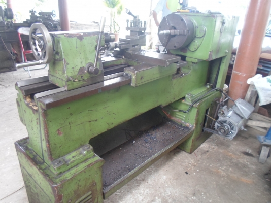เครื่องกลึง 5 ฟุต 2 เพลา เกียร์บล็อก พร้อมใช้งาน 58,000