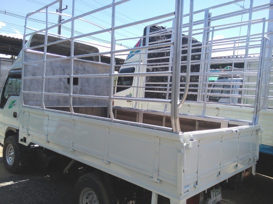 4 ล้อบรรทุก * ไม่ติดเวลา * ISUZU  NKR 100 แรงม้า  *ยาว 3.20 ม.*  รถสวยเดิม+สวยจริง * สภาพรถพร้อมใช้งานครับ * มีเล่มพร้อมโอน