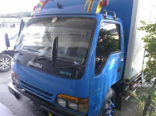 รถอีซูซุ 6 ล้อ ตู้แห้ง NPR 120 แรงม้า. ปี 40 สนใจติดต่อ 081 - 6079515 รถอีซูซุ 6 ล้อ ตู้แห้ง NPR 120 แรงม้า. ปี 40 สนใจติดต่อ 081 - 6079515