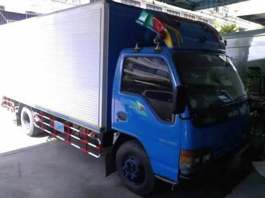 รถอีซูซุ 6 ล้อ ตู้แห้ง NPR 120 แรงม้า. ปี 40 สนใจติดต่อ 081 - 6079515 รถอีซูซุ 6 ล้อ ตู้แห้ง NPR 120 แรงม้า. ปี 40 สนใจติดต่อ 081 - 6079515