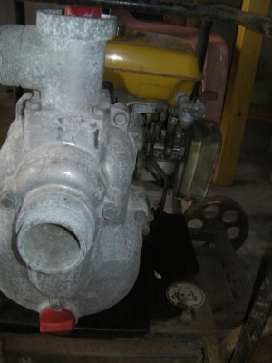 ขายปั๊มน้ำEY15 เครื่องเบนซิล ราคา4,500บาท