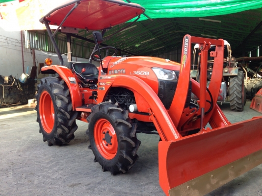 คูโบต้า L3608 4 WD 2 เพลาใบมีดตราช้างสเปเชียว ..พร้อมใช้งาน