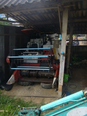 ขายรถเกี่ยวข้าว คูโบต้า DC 68G