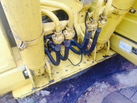 ขายรถแบคโฮ KOMATSU PC200-8 ใช้งานมา 11,160 ชั่วโมง สนใจโทร 081-9701072