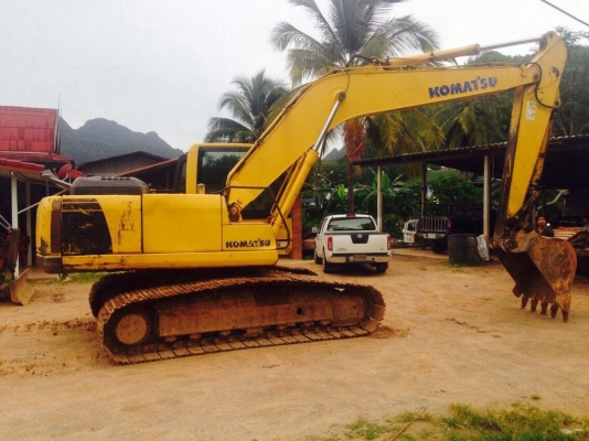 ขายรถแบคโฮ KOMATSU PC200-8 ใช้งานมา 11,160 ชั่วโมง สนใจโทร 081-9701072 ขายรถแบคโฮ KOMATSU PC200-8 ใช้งานมา 11,160 ชั่วโมง สนใจโทร 081-9701072