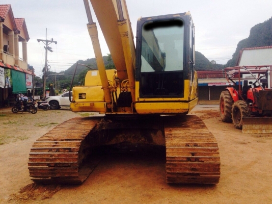 ขายรถแบคโฮ KOMATSU PC200-8 ใช้งานมา 11,160 ชั่วโมง สนใจโทร 081-9701072
