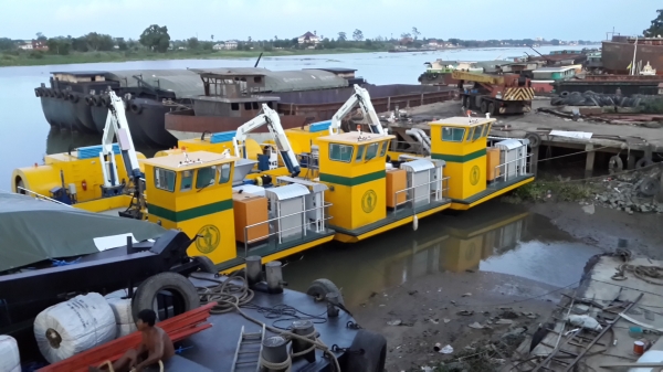 เรือเครน อเนกประสงค์