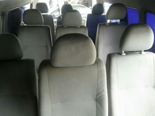 ขายรถตู้หัวจรวจปี2000เครื่อง5Lเกียร์ธรรมดาช่วงล่างดีสนใจโทรคุยราคา 285000โทร0871211314