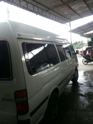 ขายรถตู้หัวจรวจปี2000เครื่อง5Lเกียร์ธรรมดาช่วงล่างดีสนใจโทรคุยราคา 285000โทร0871211314