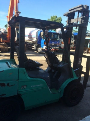 ต้องการขายโฟล์คลิฟท์มิตรซูบิชิ 3ตันเสา4เมตร ต้องการขายโฟล์คลิฟท์มิตรซูบิชิ 3ตันเสา4เมตร