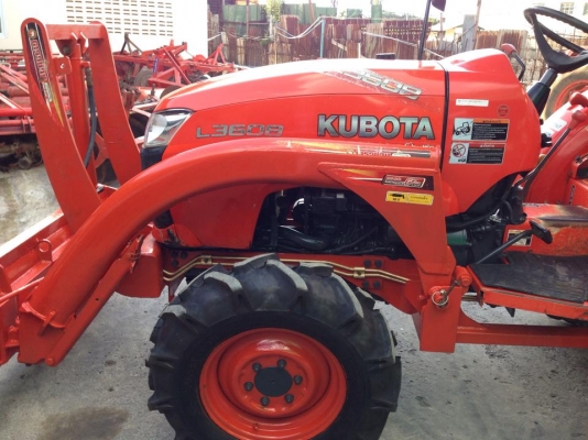 รถไถนั่งขับคูโบต้า L3608DT 4WD