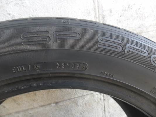 ยาง DUNLOP 245/50ZR18 ปี09 สวยๆ 1 คู่ ราคา 1800 บาท