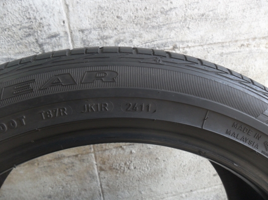 ยาง GoodYear 225/45R17 ปี11 สวยๆ 1 คู่ ราคา 1800 บาท