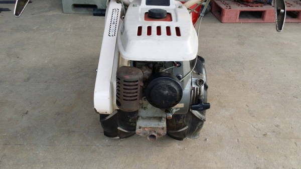 รถเกี่ยวข้าวเดินตามแบบมัดข้าวในตัว YANMAR  เก่าญี่ปุ่น สภาพสวย เครื่องพร้อมใช้งาน