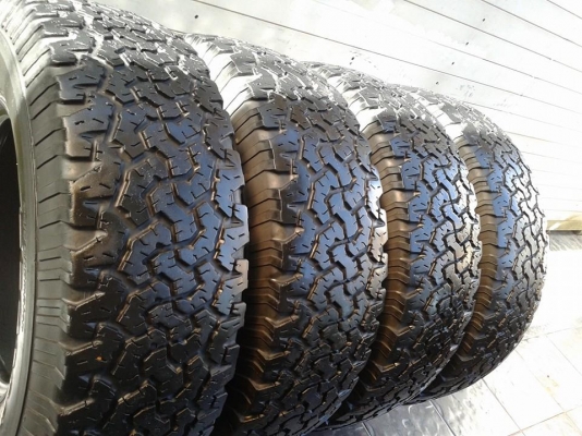 มาอีกแล้วครับ max xt11 รัดด้วยยาง bf at 265/70/16 ปี 09 และมี bf at 265/75/16 ปี 10 อีก1ชุดครับ มาอีกแล้วครับ max xt11 รัดด้วยยาง bf at 265/70/16 ปี 09 และมี bf at 265/75/16 ปี 10 อีก1ชุดครับ