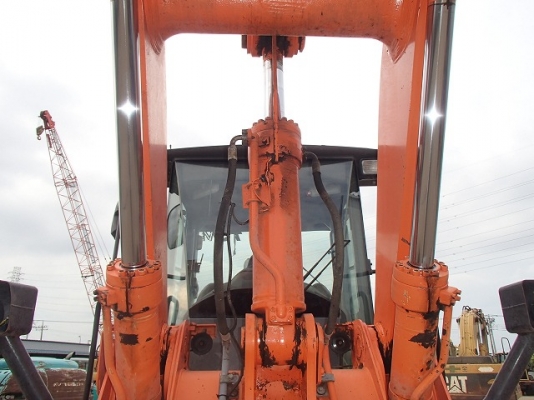 ขายรถตัก TCM ZW220