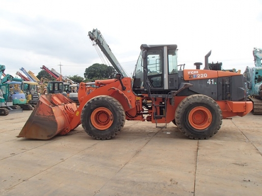 ขายรถตัก TCM ZW220