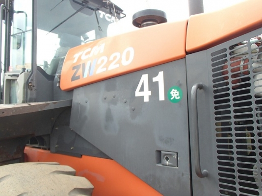 ขายรถตัก TCM ZW220