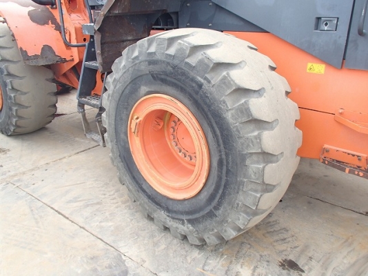 ขายรถตัก TCM ZW220