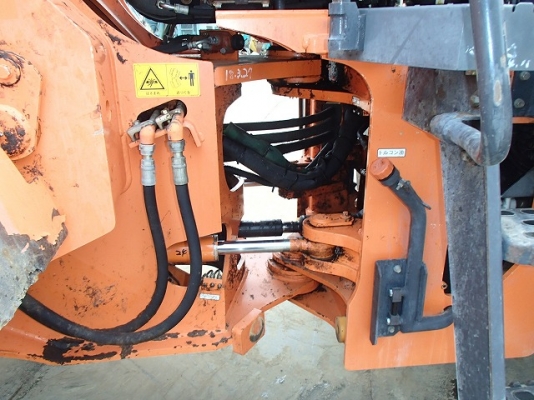 ขายรถตัก TCM ZW220