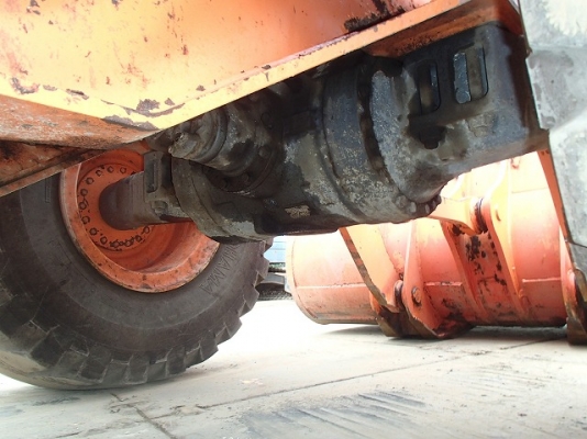 ขายรถตัก TCM ZW220