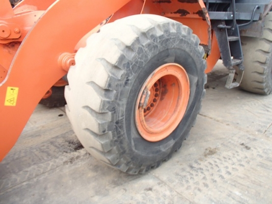 ขายรถตัก TCM ZW220