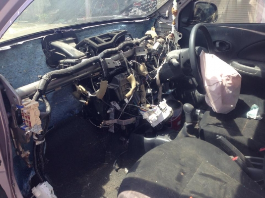 ขายซาก นิสสัน มาร์ช แถมเล่ม พร้อมปั้น 69,000