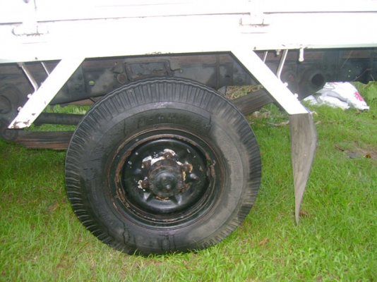 MITSUBISHI CANTER GUTS รถห้าง บรรทุก 4 ล้อไม่ติดเวลา