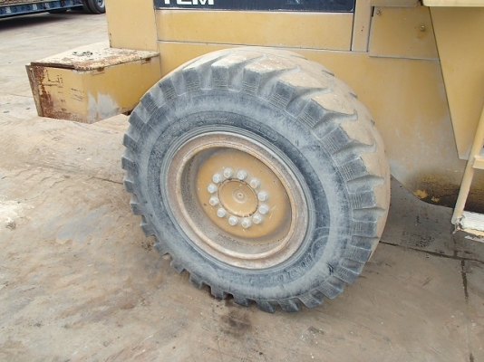 ขายรถตัก TCM 840-2